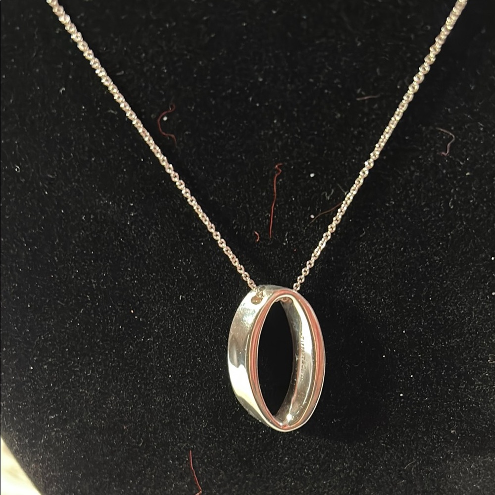 Tiffany & Co. Silver Necklace with pouch